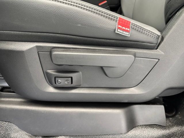 New 2026 RAM 5500 Tradesman AWD/4WD image 12