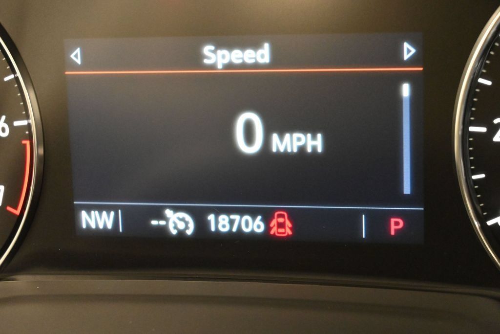 Used 2022 Buick Envision Preferred FWD image 10