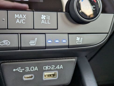 New 2026 Subaru Outback Touring image 24