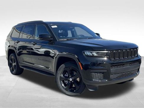New 2025 Jeep Grand Cherokee L Altitude image 1