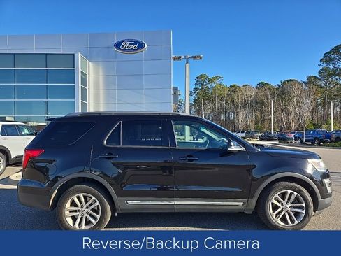 Certified 2017 Ford Explorer XLT w/ Equipment Group 202A image 5