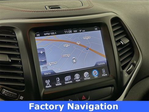 Used 2018 Jeep Cherokee Trailhawk w/ Quick Order Package 27L image 4