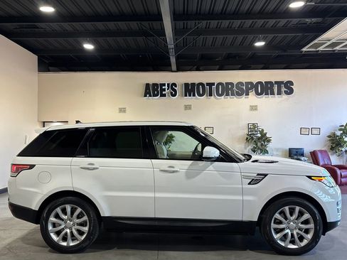 Used 2016 Land Rover Range Rover Sport HSE image 4