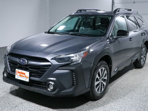 Used 2023 Subaru Outback Premium AWD/4WD image 30