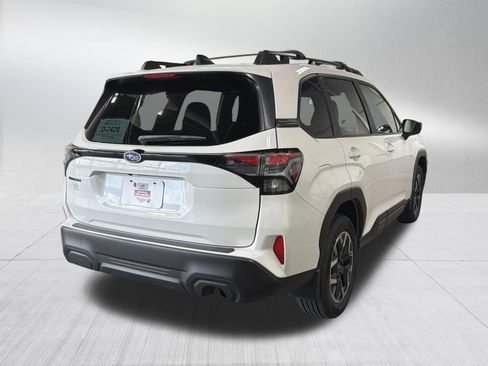 Certified 2025 Subaru Forester Premium AWD/4WD image 7
