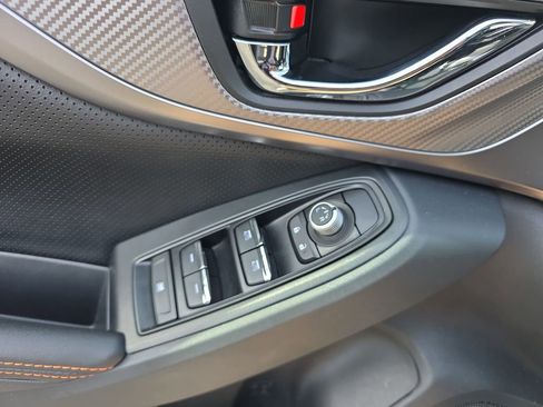 Used 2022 Subaru Crosstrek 2.5i Limited w/ Moonroof Package 2 image 33