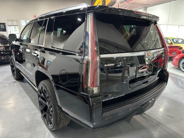 Used 2015 Cadillac Escalade Premium AWD/4WD image 31