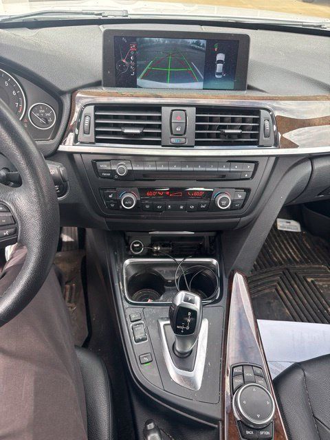 Used 2015 BMW 328i xDrive Sedan AWD/4WD image 11