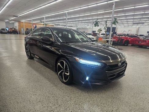 Used 2022 Honda Accord Sport image 4