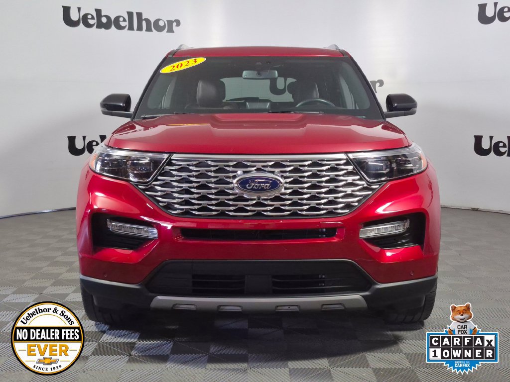 Used 2023 Ford Explorer Platinum w/ Technology Package AWD/4WD image 2