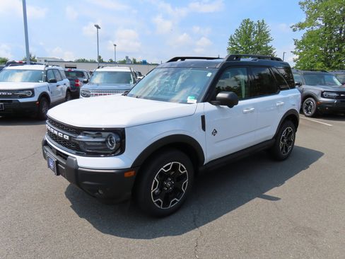 New 2025 Ford Bronco Sport Outer Banks w/ Outer Banks Tech Package+ image 3