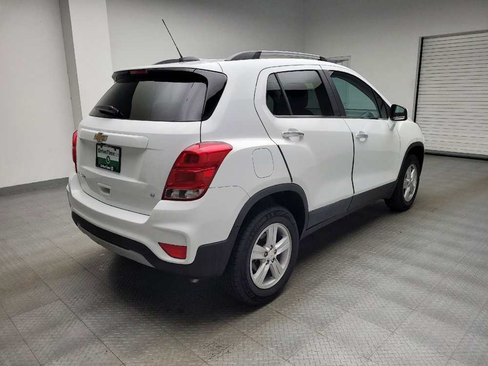 Used 2020 Chevrolet Trax LT w/ LT Convenience Package AWD/4WD image 9