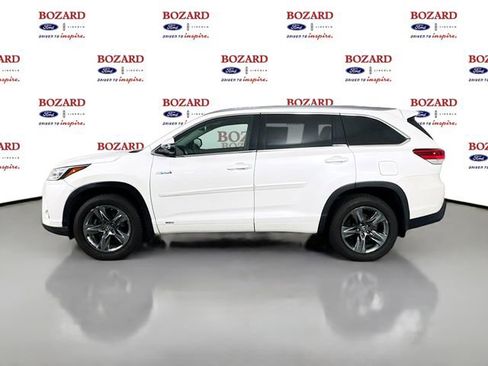 Used 2017 Toyota Highlander Limited Platinum image 5