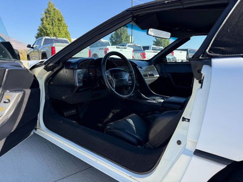 Used 1990 Chevrolet Corvette Convertible image 13