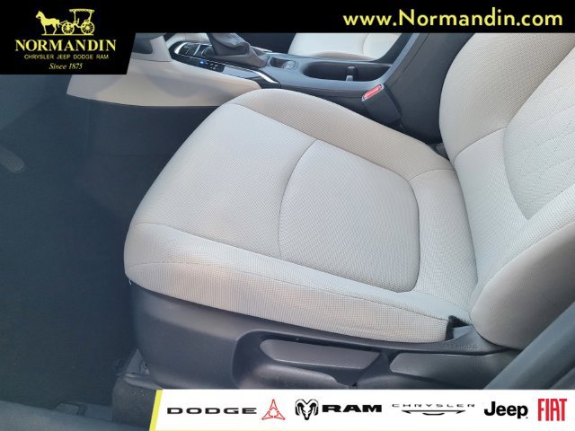 Used 2024 Toyota Corolla Cross L FWD image 17