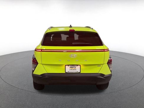 Used 2025 Hyundai Kona SEL image 12