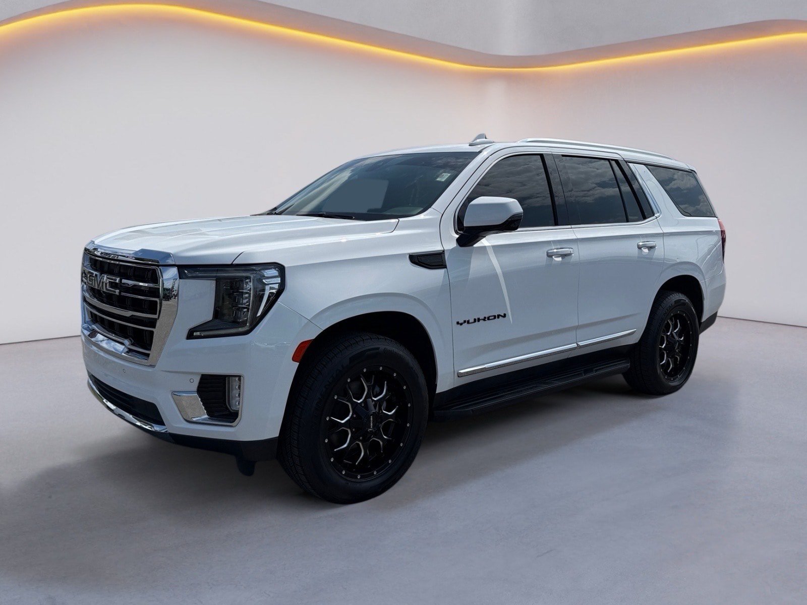 Used 2022 GMC Yukon SLT w/ SLT Premium Package AWD/4WD image 7