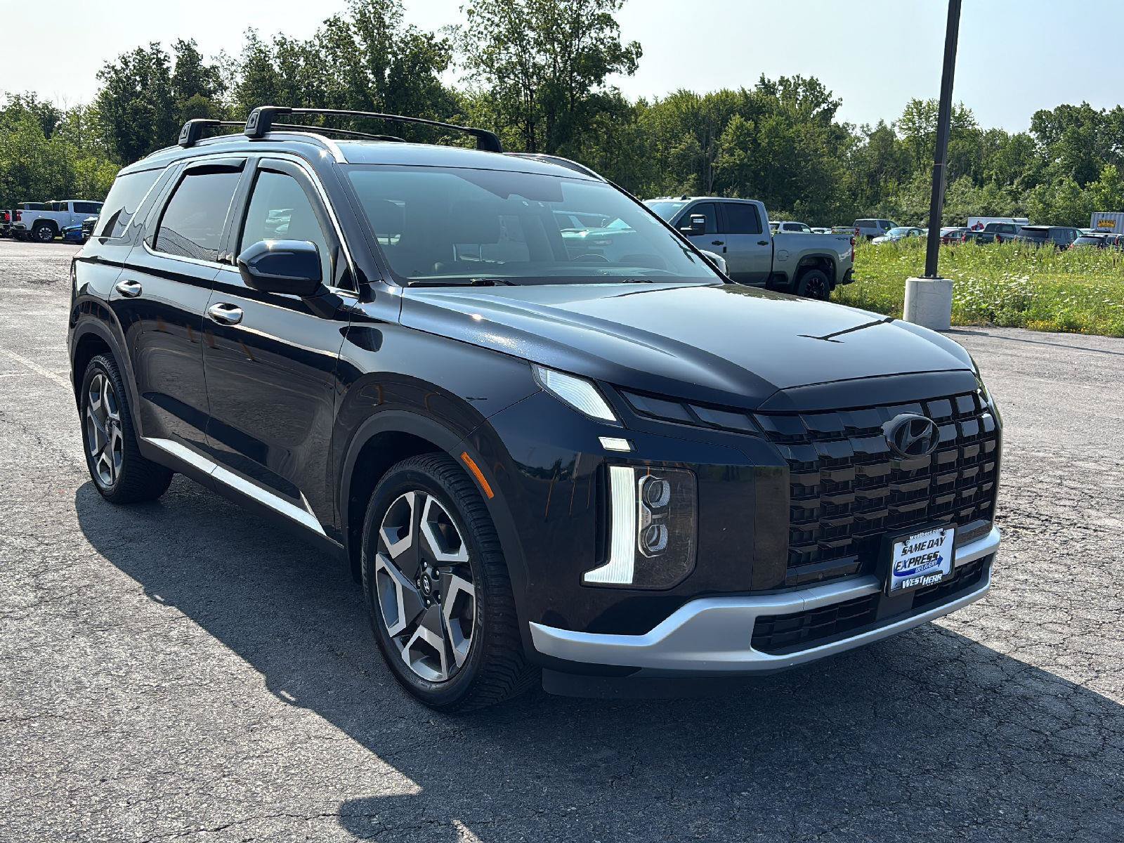 Used 2023 Hyundai Palisade Limited AWD/4WD image 9