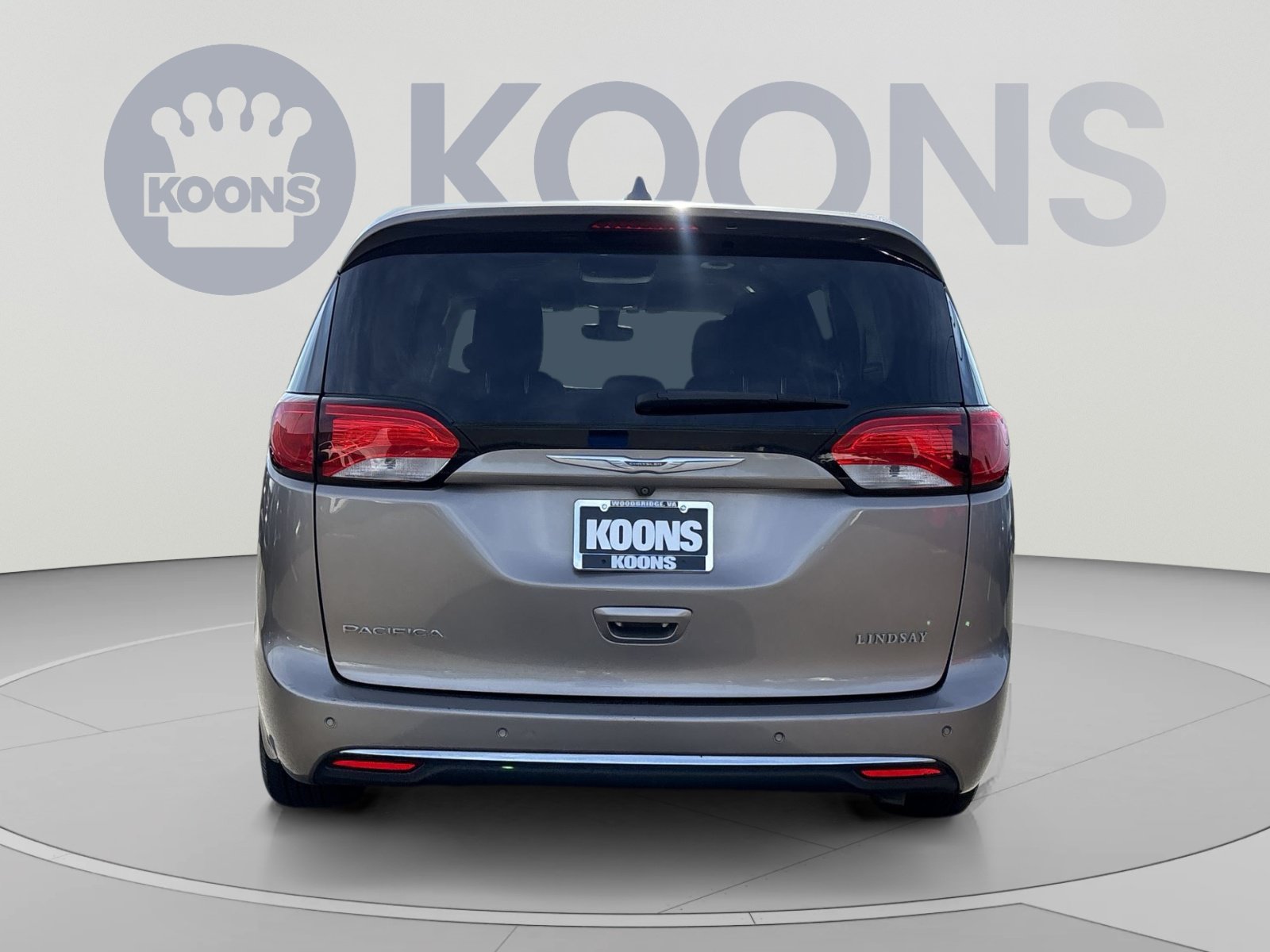 Used 2018 Chrysler Pacifica Touring Plus FWD image 5