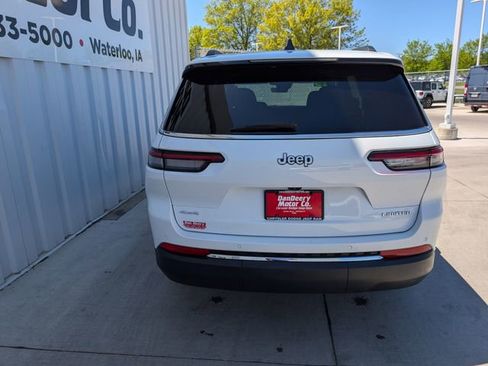 Used 2025 Jeep Grand Cherokee L Limited w/ Trailer Tow Package AWD/4WD image 23