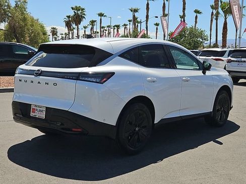 Certified 2025 Nissan Murano SV FWD image 7