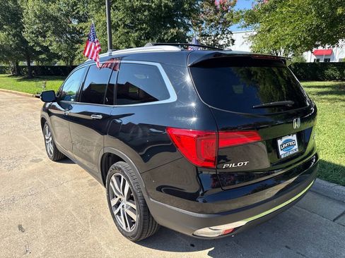 Used 2017 Honda Pilot Elite image 6