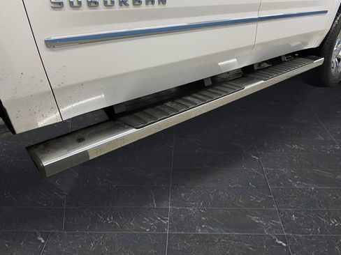 Used 2019 Chevrolet Suburban LT w/ LT Signature Package image 41