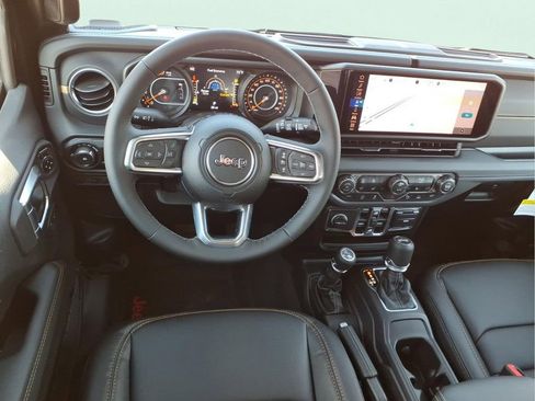 New 2026 Jeep Wrangler Unlimited Sahara AWD/4WD image 13
