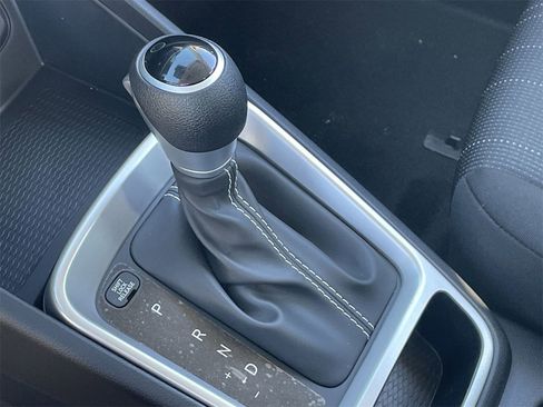 New 2026 Hyundai Venue SE image 28