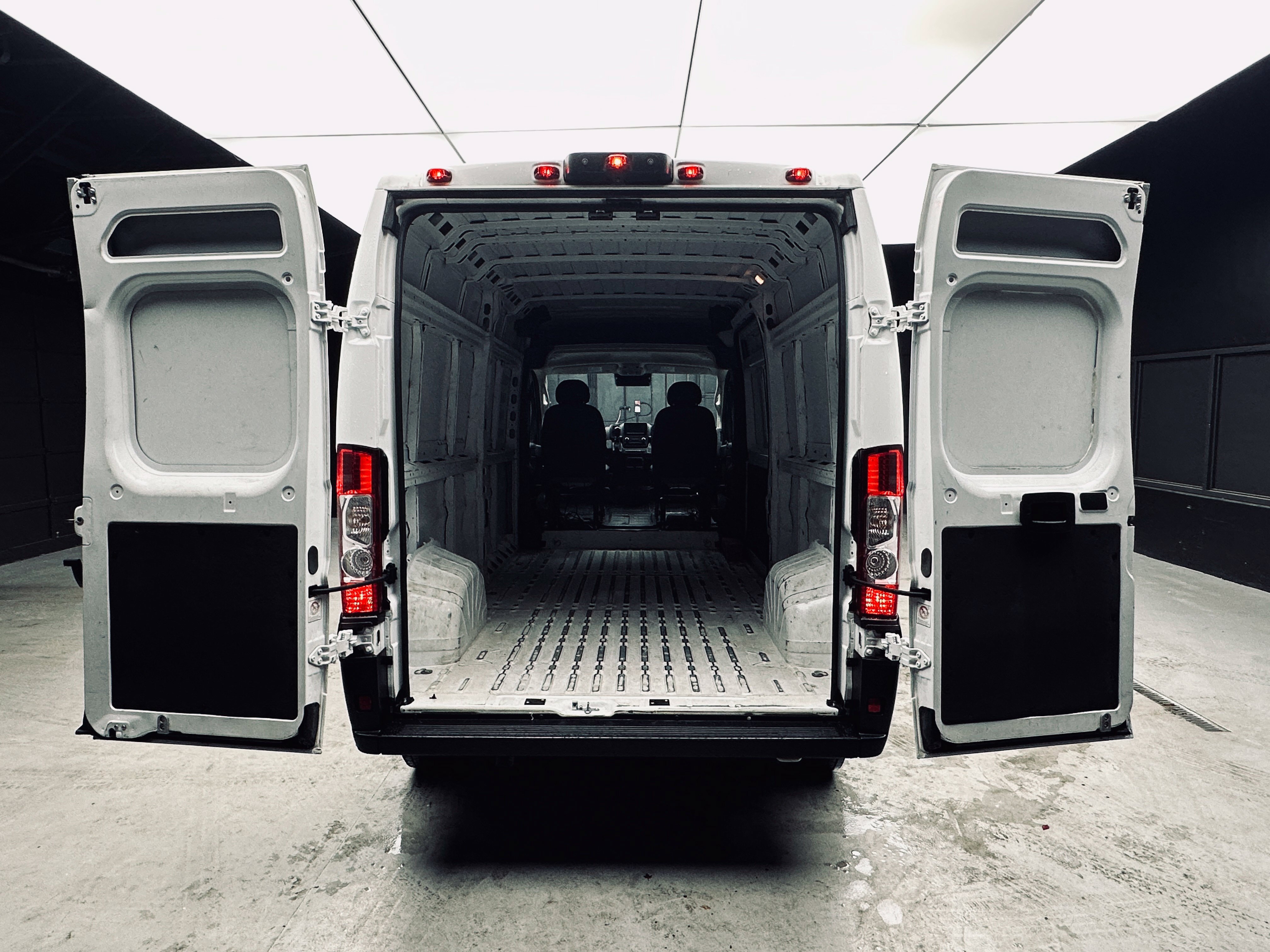 Used 2023 RAM ProMaster 2500 FWD image 33