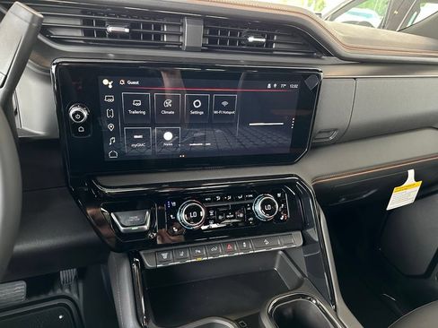 New 2026 GMC Sierra 2500 AT4 w/ AT4 Premium Plus Package AWD/4WD image 23