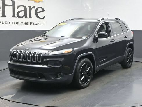 Used 2015 Jeep Cherokee Latitude w/ Cold Weather Group FWD image 33