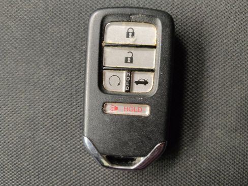 Used 2020 Honda Insight EX image 32