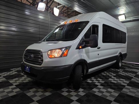 Used 2018 Ford Transit 350 XLT image 34