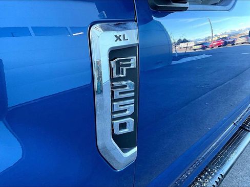 Used 2022 Ford F250 XL w/ Power Equipment Group image 8