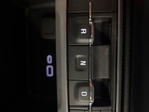 Certified 2023 GMC Acadia SLE w/ Driver Convenience Package image 20