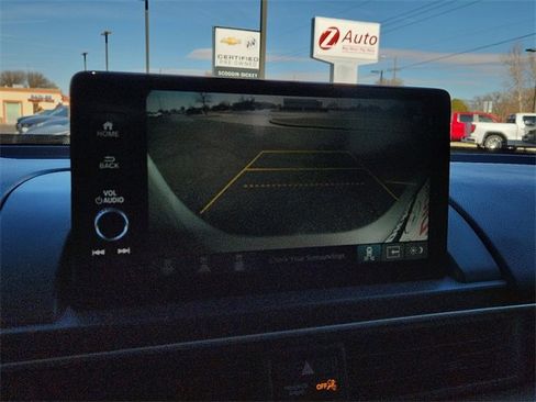 Used 2023 Honda Pilot Touring image 18