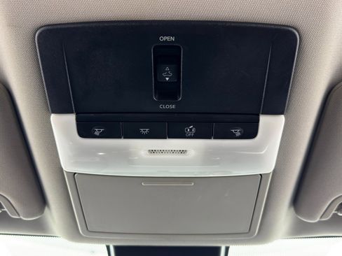 Used 2021 Nissan Altima 2.5 SR w/ SR Premium Package image 28