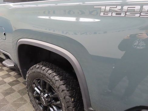 Used 2025 Chevrolet Silverado 2500 LTZ w/ Trail Boss Package image 39