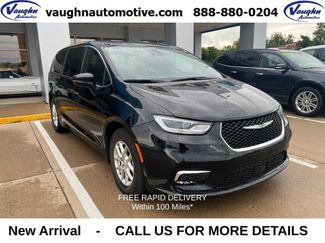 Used 2025 Chrysler Pacifica Select FWD 360° Tour