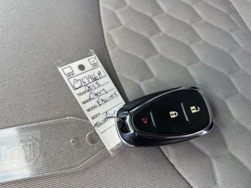 Used 2018 Chevrolet Equinox LS image 30