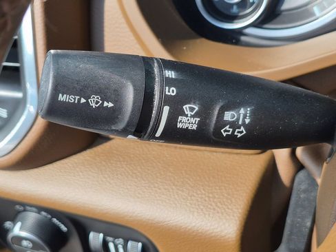 Used 2019 RAM 1500 Laramie AWD/4WD image 20