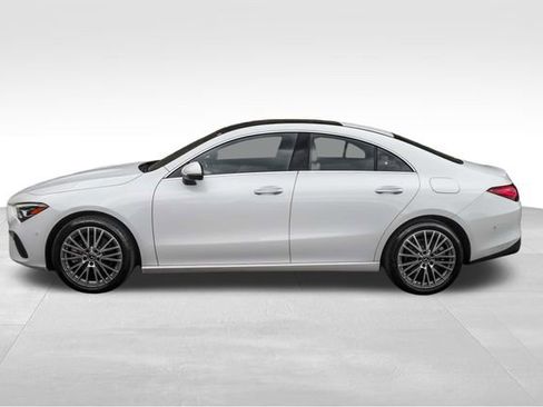 Used 2024 Mercedes-Benz CLA 250 4MATIC image 11
