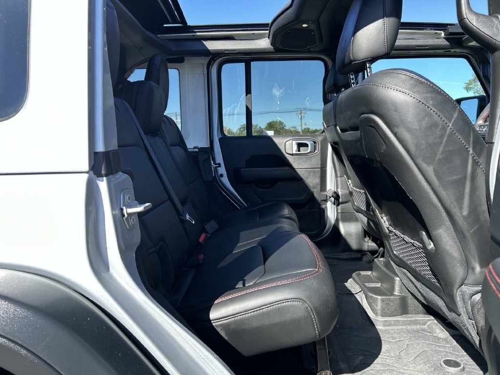 Certified 2024 Jeep Wrangler Unlimited Rubicon w/ Convenience Group AWD/4WD image 15