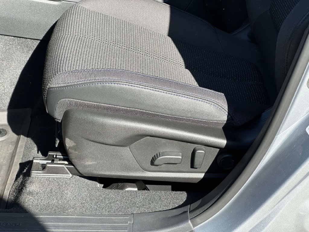 Certified 2025 Subaru Forester Premium AWD/4WD image 14