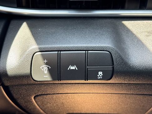 Used 2023 Hyundai Elantra SEL w/ Convenience Package FWD image 28