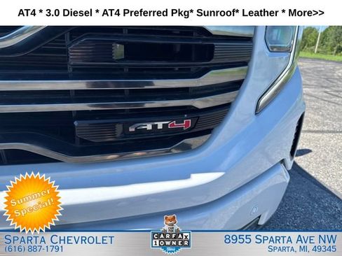 Used 2023 GMC Sierra 1500 AT4 w/ AT4 Preferred Package AWD/4WD image 9