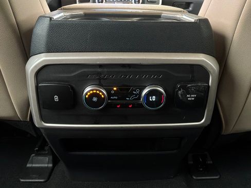 Used 2024 Ford Expedition Max Limited AWD/4WD image 12