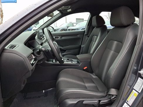 Used 2023 Honda Civic Sport image 13