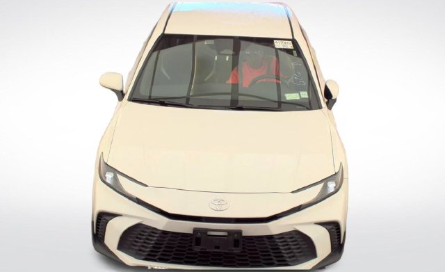 Used 2025 Toyota Camry SE FWD image 8